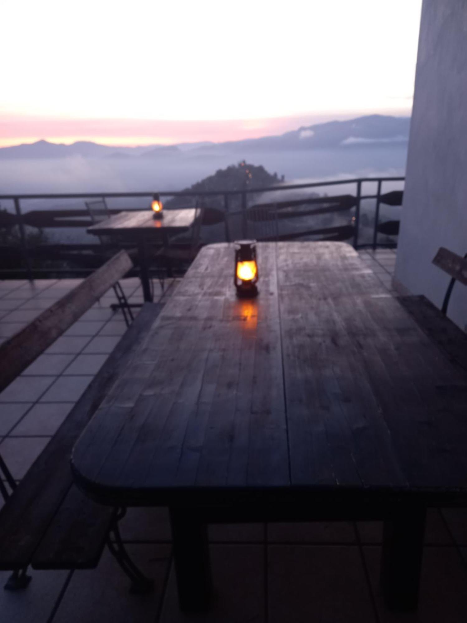 B&B Le Camelie Del Bosco Baiardo エクステリア 写真