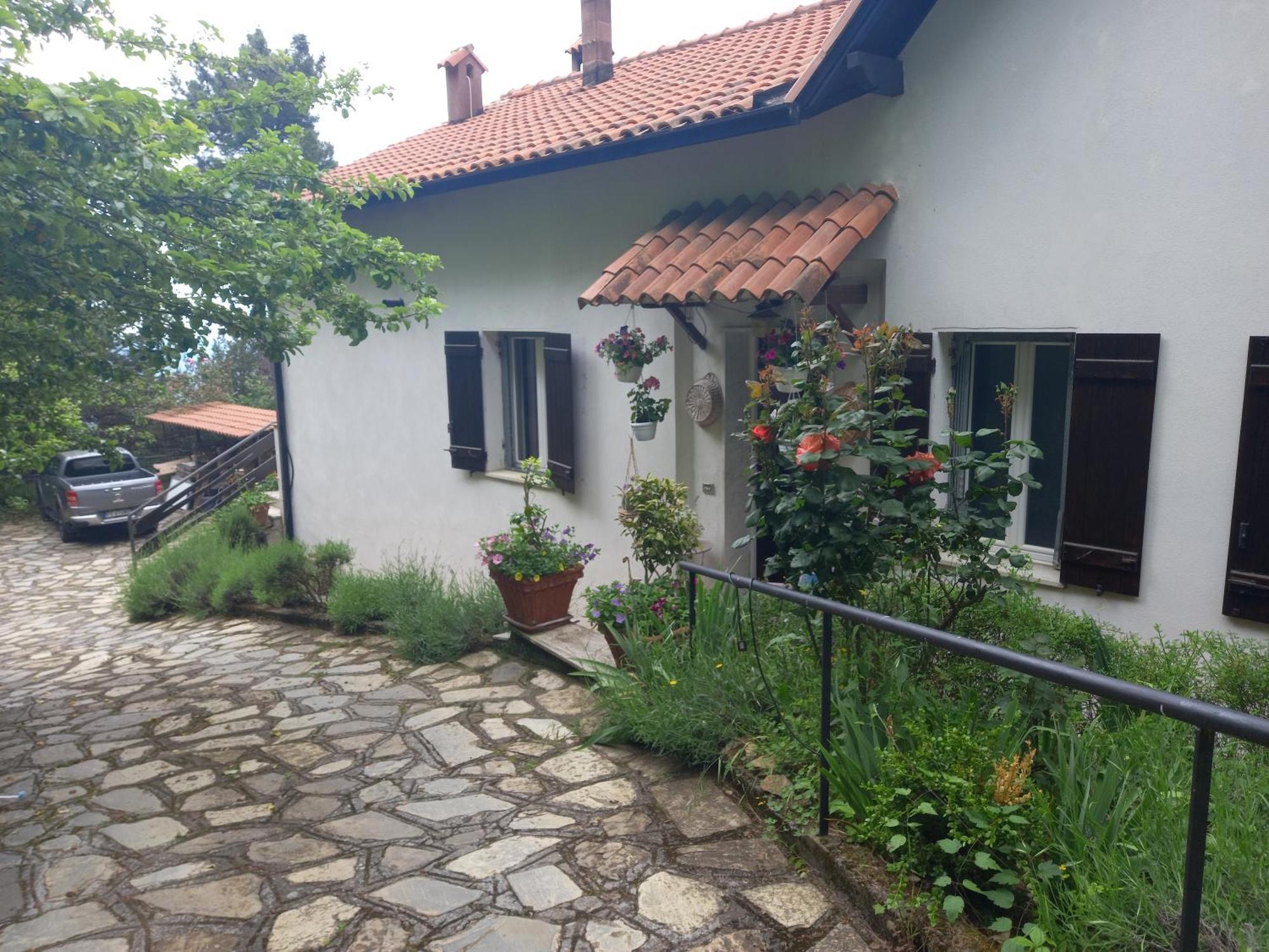 B&B Le Camelie Del Bosco Baiardo エクステリア 写真