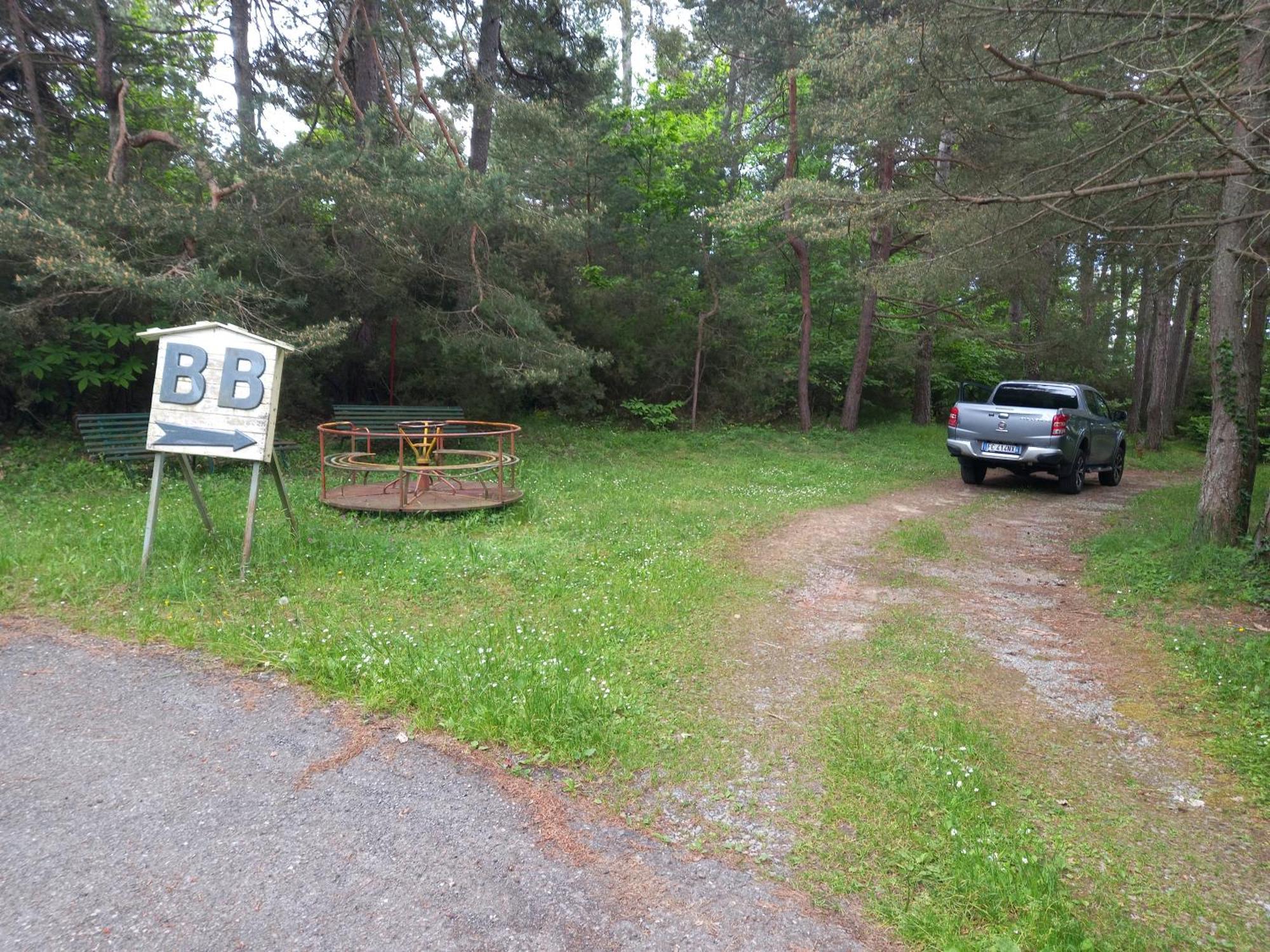 B&B Le Camelie Del Bosco Baiardo エクステリア 写真