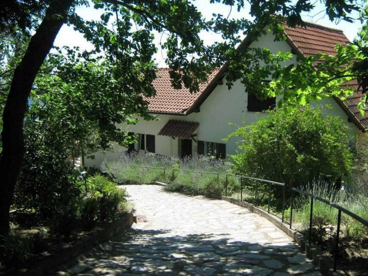 B&B Le Camelie Del Bosco Baiardo エクステリア 写真